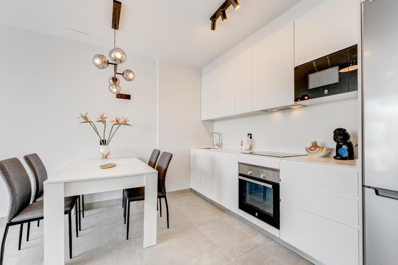 Modern New Apartment Las Terrazas De Costa Adeje. Heated Pool, Big Terrace And Private Parking Luaran gambar