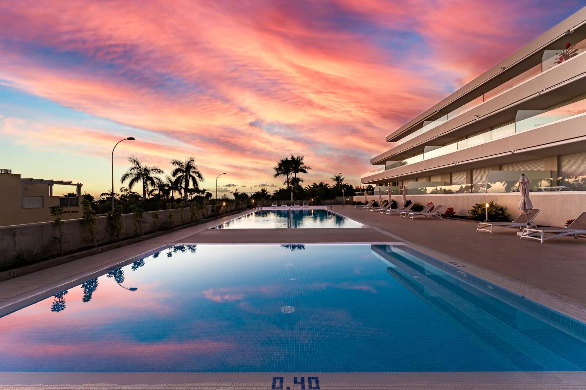 Modern New Apartment Las Terrazas De Costa Adeje. Heated Pool, Big Terrace And Private Parking Luaran gambar